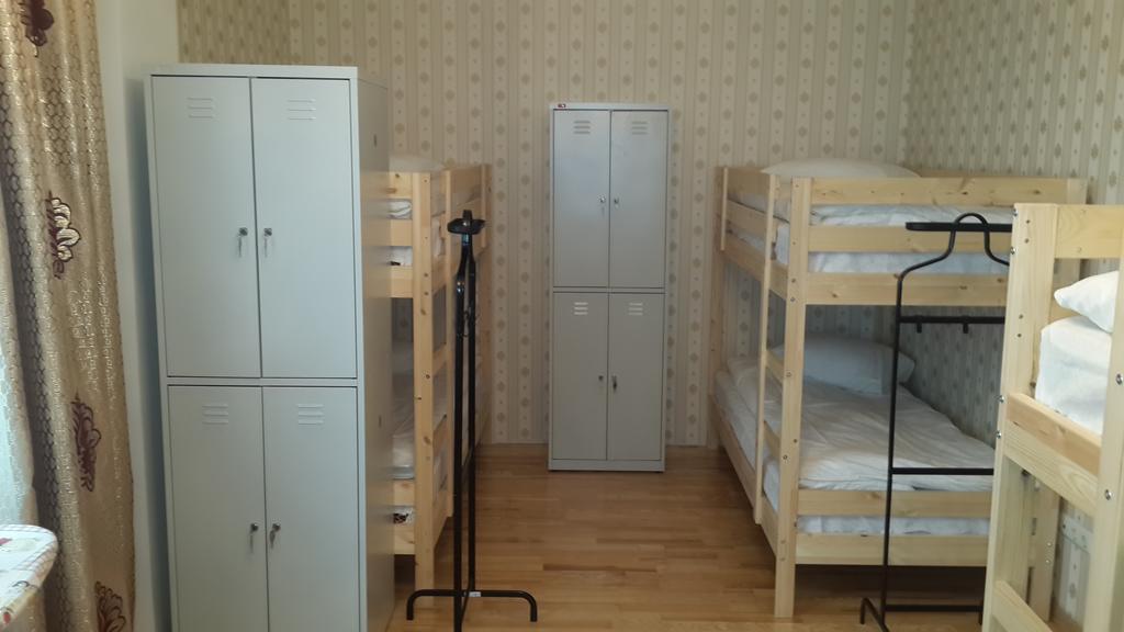 Triumph Astana Hostel Zimmer foto